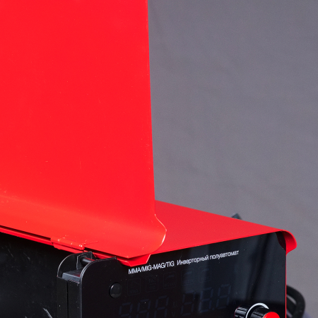 Сварочный полуавтомат FUBAG IRMIG 200 SYN LED с горелкой 250 А в комплекте в Чите фото