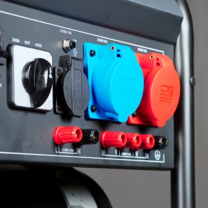 Бензиновый генератор FUBAG BS 7500 XD ES DUPLEX в Чите фото