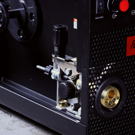 Сварочный полуавтомат FUBAG IRMIG 160 с горелкой 150 А в комплекте в Чите фото