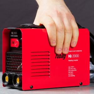 Инвертор сварочный FUBAG IQ 2000 в Чите фото