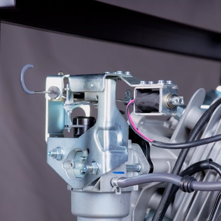 Бензиновый генератор FUBAG BS 9000 DA ES (трехфазный) с электростартером и коннектором автоматики в Чите фото