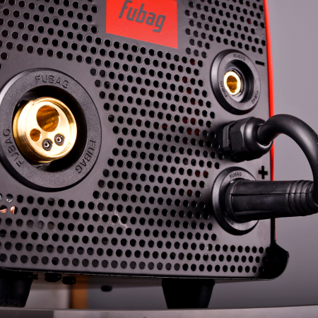 Сварочный полуавтомат FUBAG IRMIG 160 с горелкой 150 А в комплекте в Чите фото