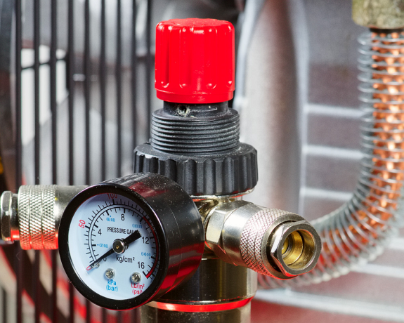 Регулятор давления с манометром